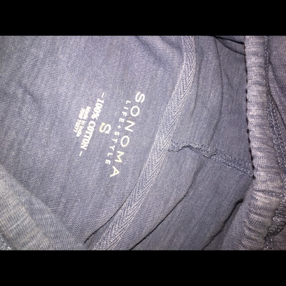 Basic Hoodie - Picture 3 of 3